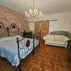 https://villa-lago-ground-floor.it-lombardy.com